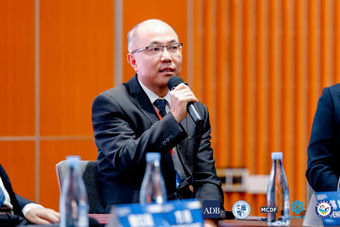 1725867740943643.jpg 1725867740943643.jpg